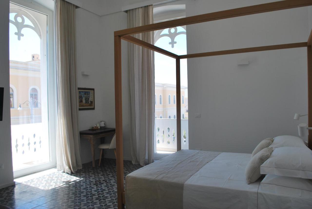 Bed and Breakfast Palazzo Del Cavaliere Gallipoli Exterior foto